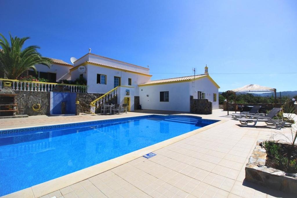 Casa Branca Holiday Resort Salir Экстерьер фото